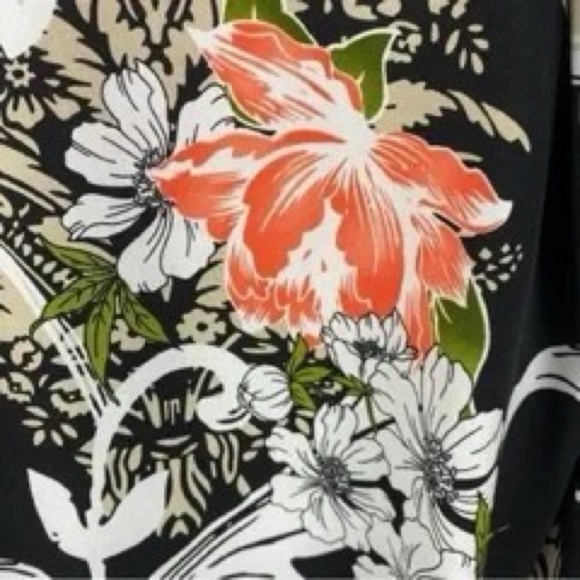 Tradition Floral Multicoloured 3/4 Sleeve Medium Top with Embellishment - Picture 5 of 13